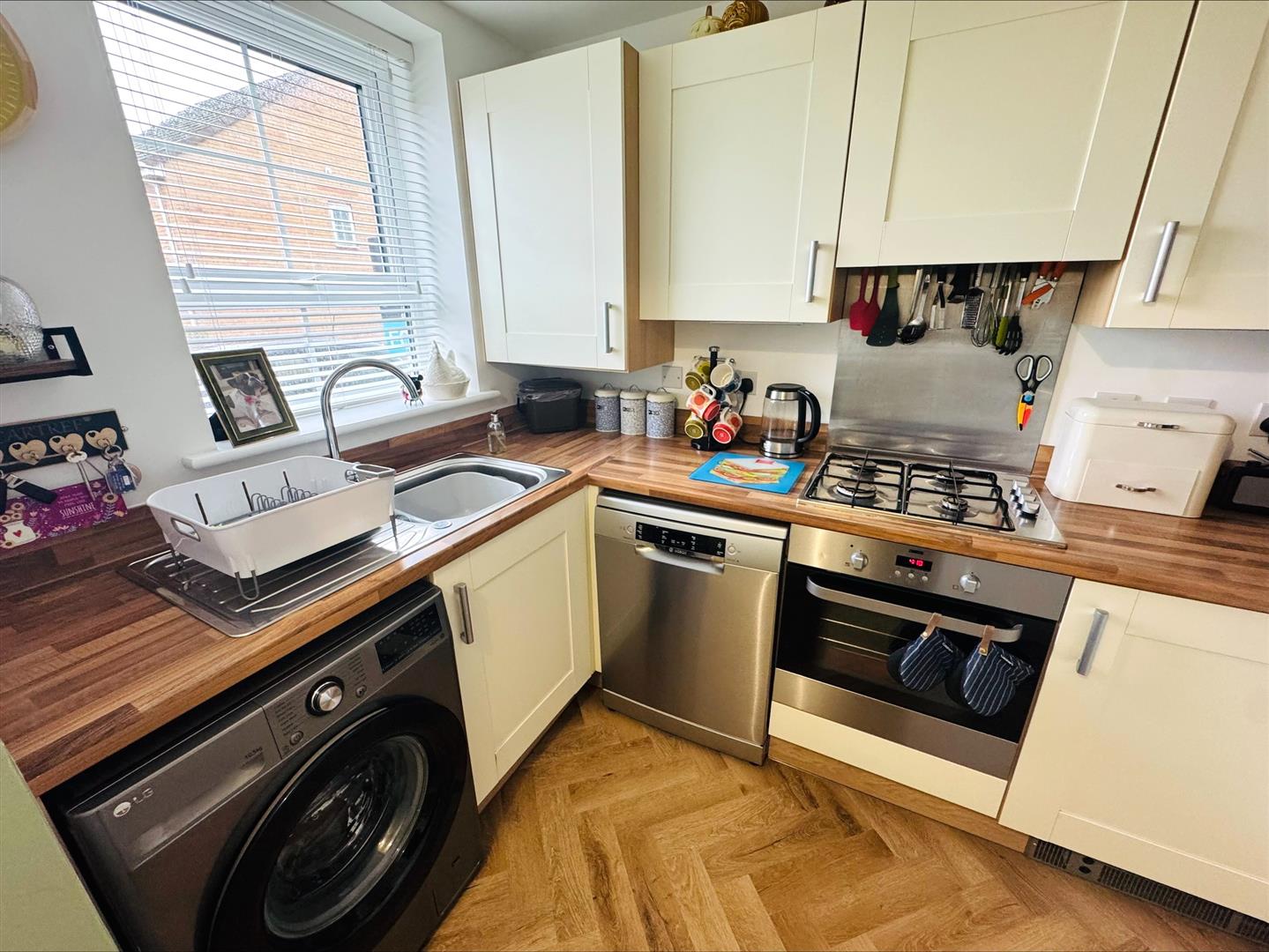 Bryn Uchaf, Bryn, Llanelli, SA14 9UJ